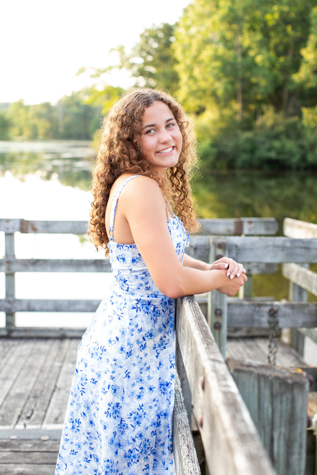 Brighton-michigan-senior-portrait-photographer-anadalai-photography
