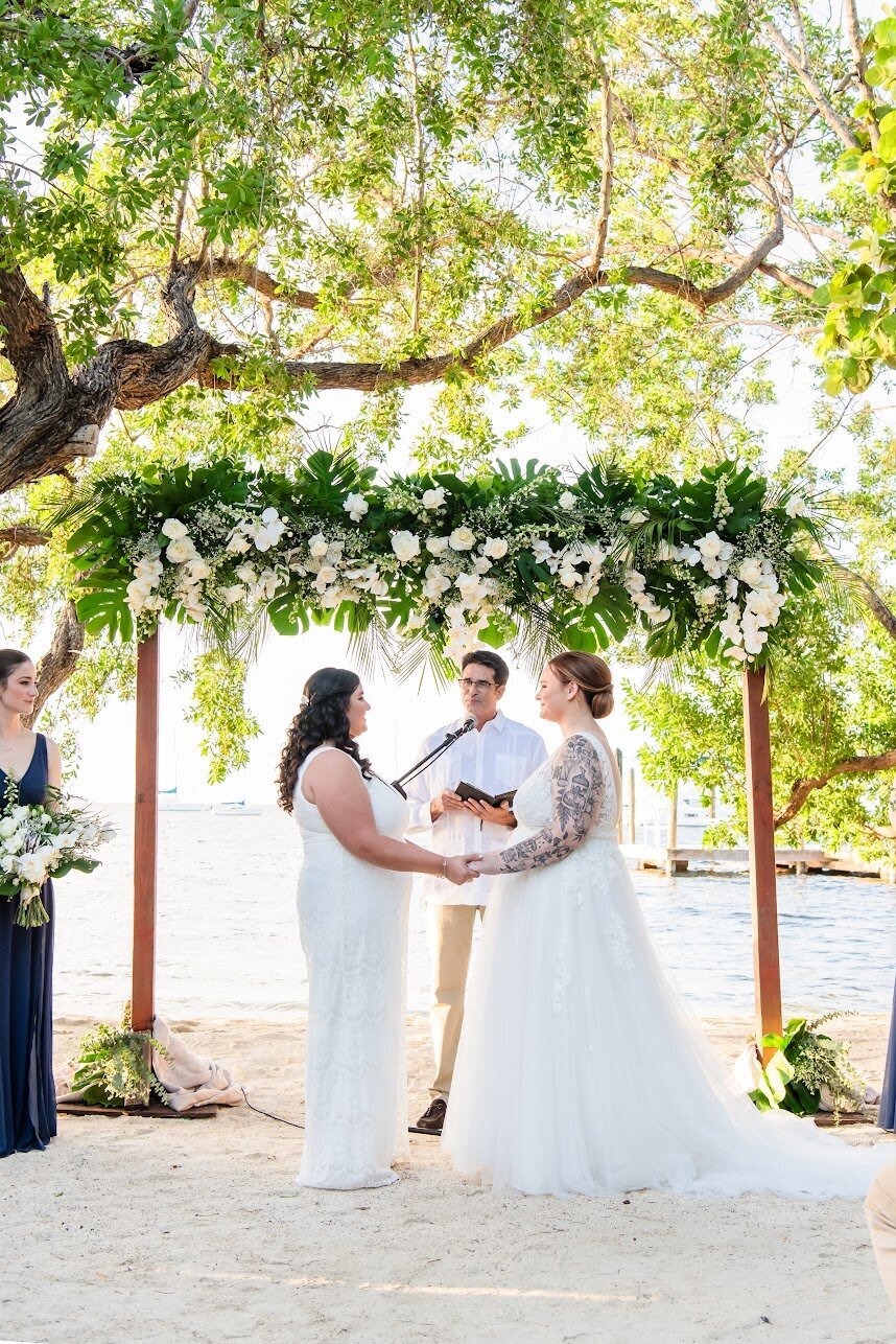 nikki-and-alexa-wedding-ceremony-95
