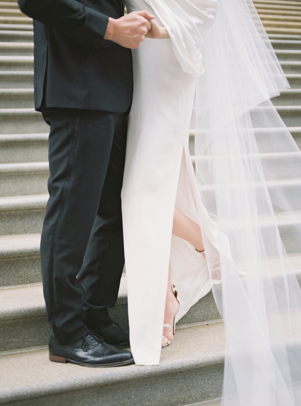 The Plaza Hotel - New York City - Elopement Wedding - Stephanie Michelle Photography - @stephaniemichellephotog - 0-R1-E013