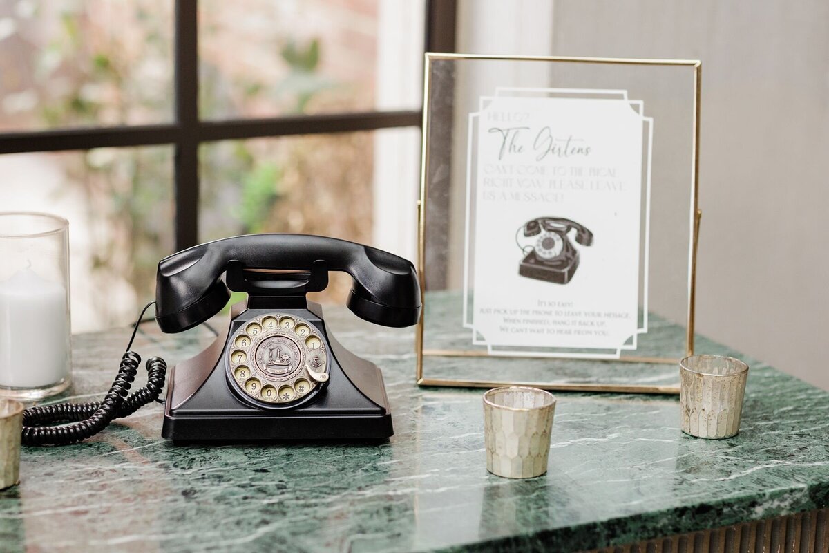 wedding-phone-guest-book