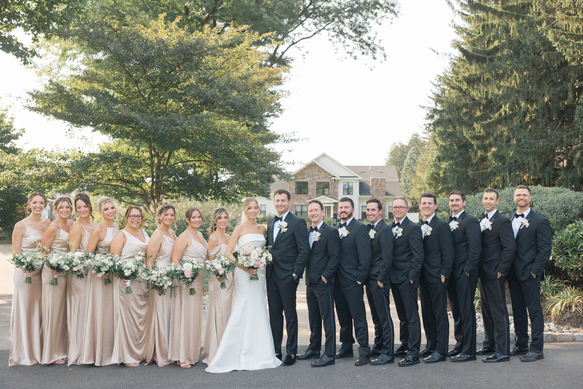 Molly Sue Photography New Jersey + East Coast Wedding Photographer Romantic Imagery Engagement Lifestyle Heirloom Wedding Albums49643