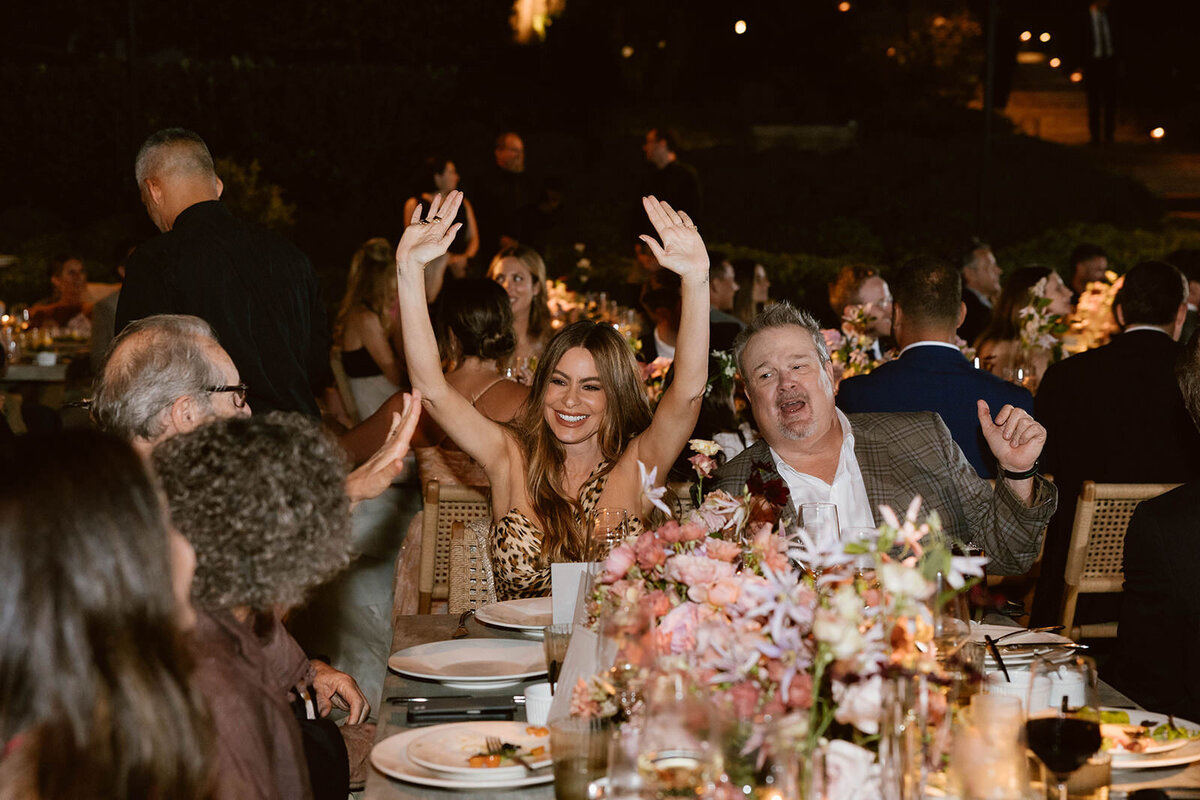 Backyard-Wedding-LosAngeles-ModernFamily-7028
