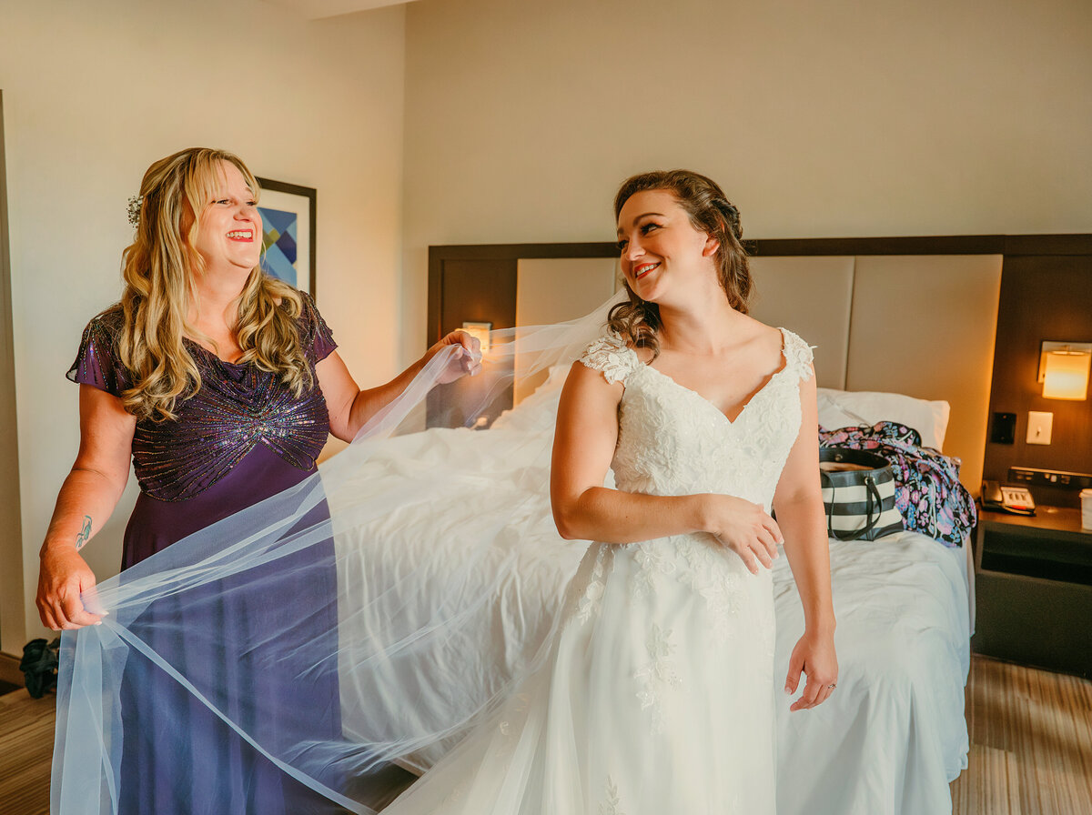 Hart Wedding - Getting Ready -17