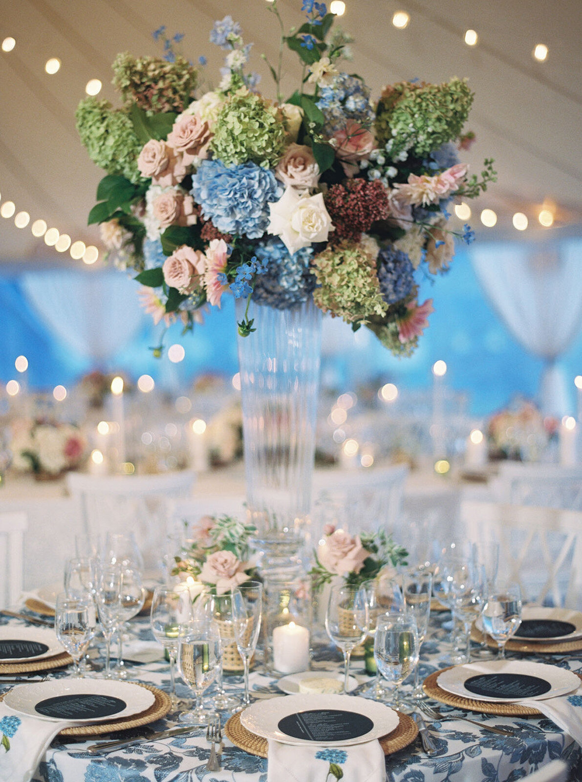 Kate_Murtaugh_Events_Cape_Cod_tented_wedding_florals