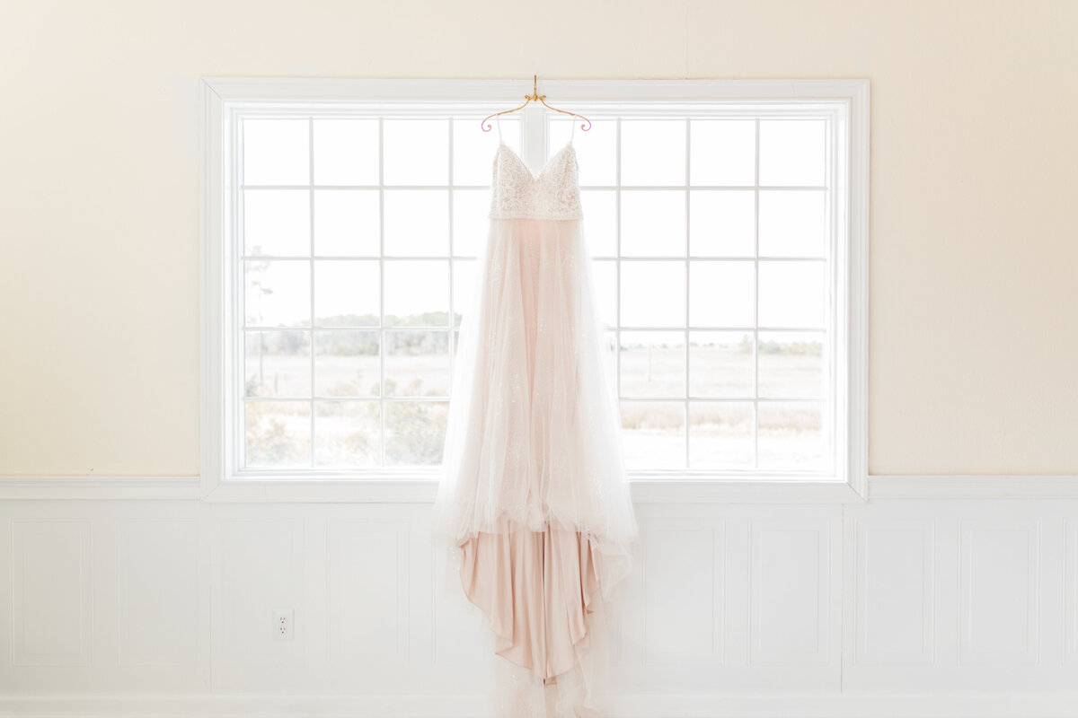 Vista Creek Outer Banks North Carolina Wedding by Vinluan Photography