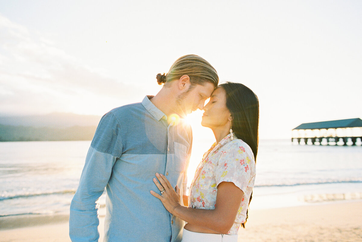kauai couple honeymoon engagment proposalphotographer mami wyckoff photography112