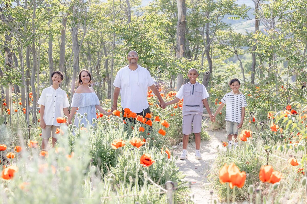 CO-Magnolia-and-Grace-Photography-Co-Family-Session-Utah-County-Eagle-Mountain-Spring-Mini-Poppy-Session-RandiC# (1)-10