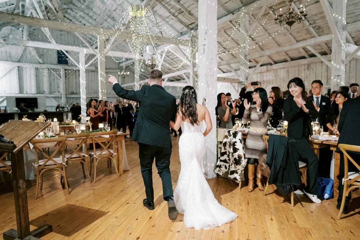 W11-Wedding-Photos-Caledon-Valley-Estate-Eleanor-and-Michael-2024-11-02-2500px-1201