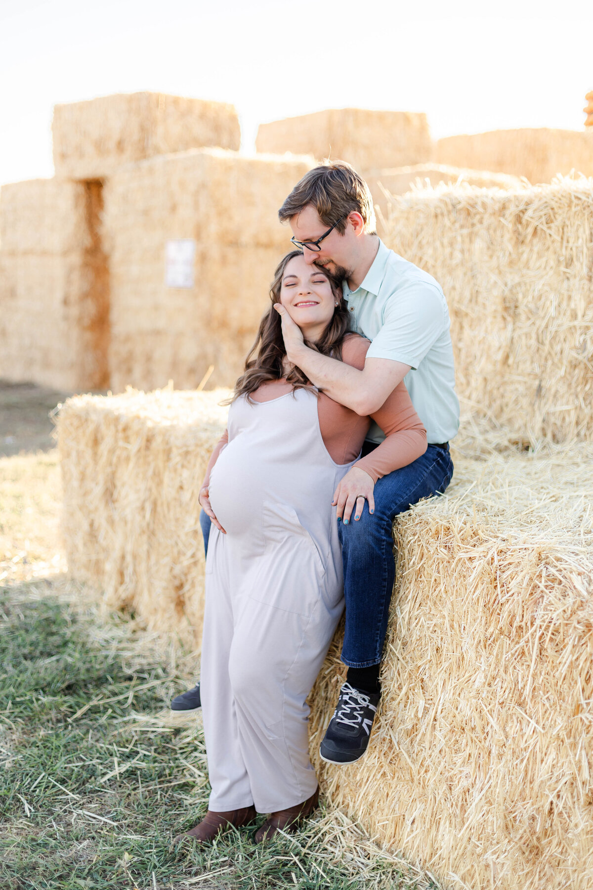 Lifestyle maternity session in Salt Lake City Utah showing natural connection and emotion by a Provo Utah Maternity Photographer.