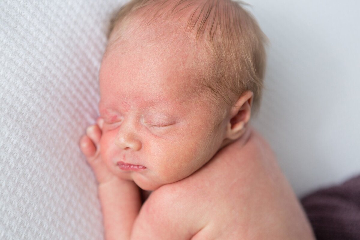 newborn-sloane-new-jersey-session-9