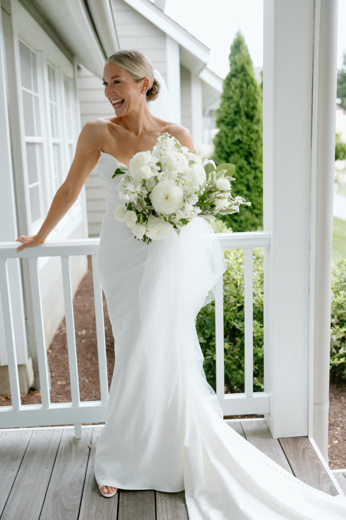 chesapeake-bay-beach-club-wedding-cara-amarie-photography-portraits-86
