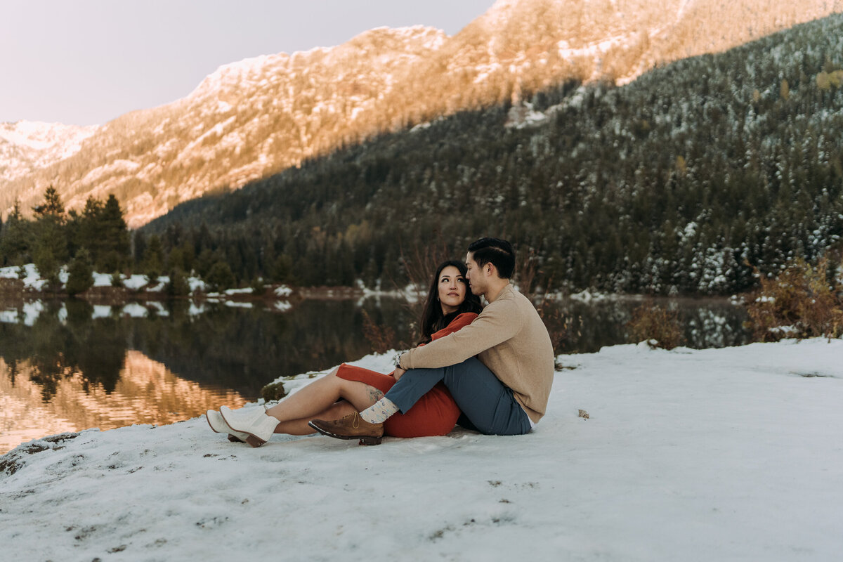 Joyce Li Photography Destination Wedding Elopement Engagement Lifestyle Portrait Photographer West Coast Seattle Washington California goldcreekpondengagement-59