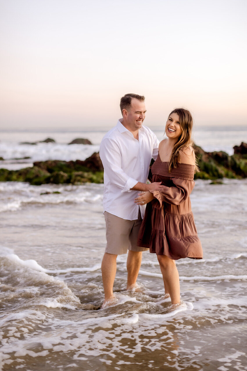 alicia-danielle-photography-engagement-session-newport-beach-ca 07