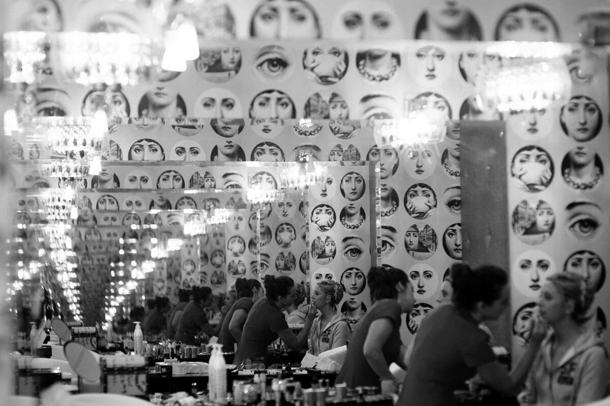 59 endless-make-up-reflections