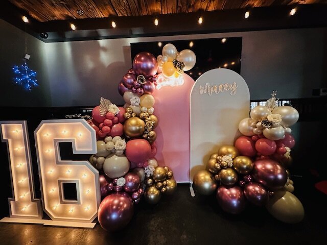 balloon artist Chasing Dreams Events (3)