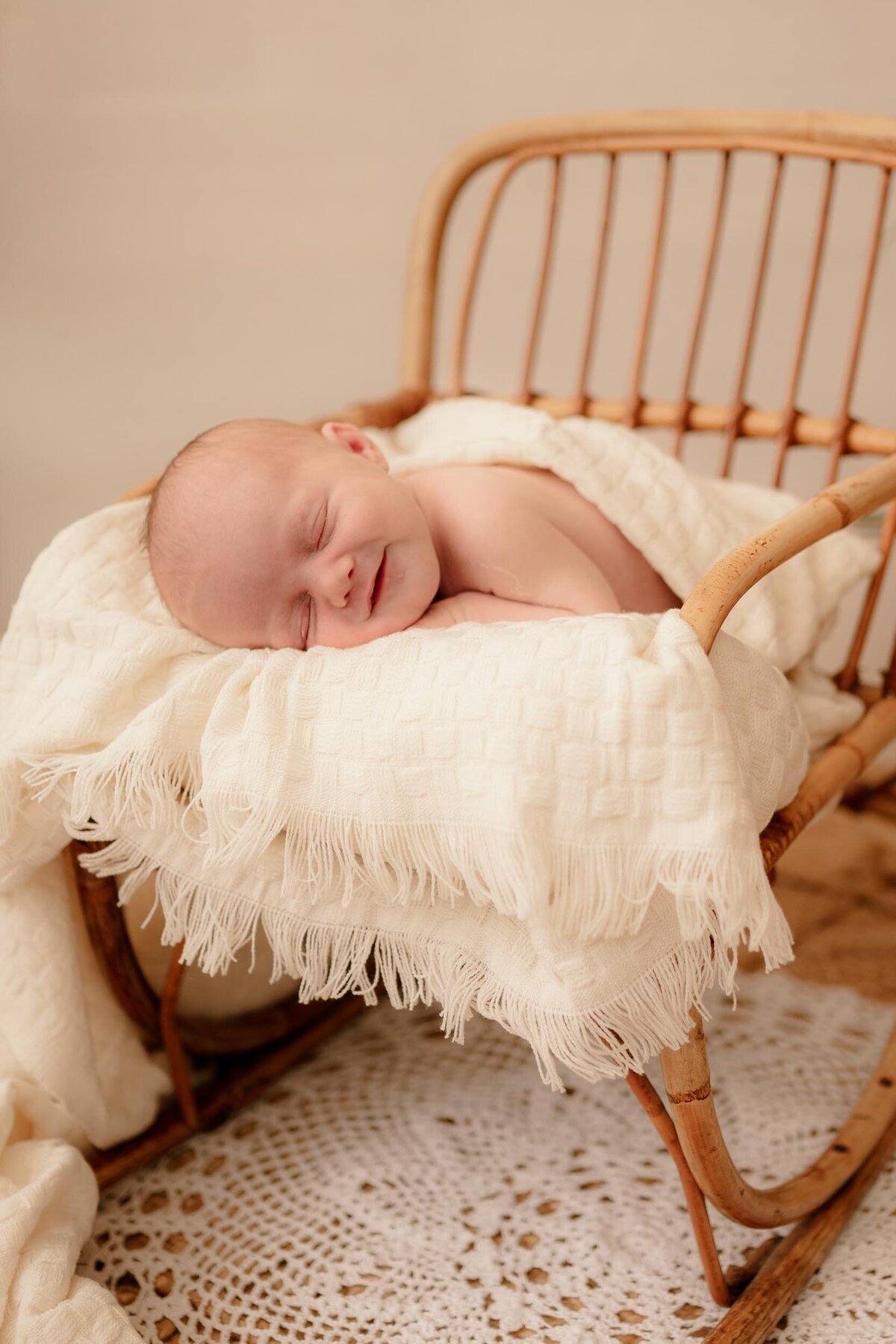 newborn-photoshoot-worcestershire-116