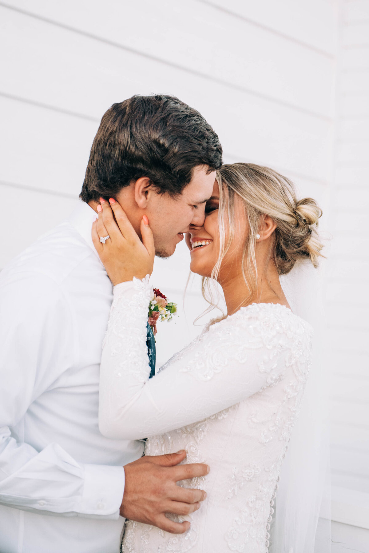 intimate-wedding-adventure-elopement-photographer-Idaho-Falls-Jenna-Boshart-Photography-42