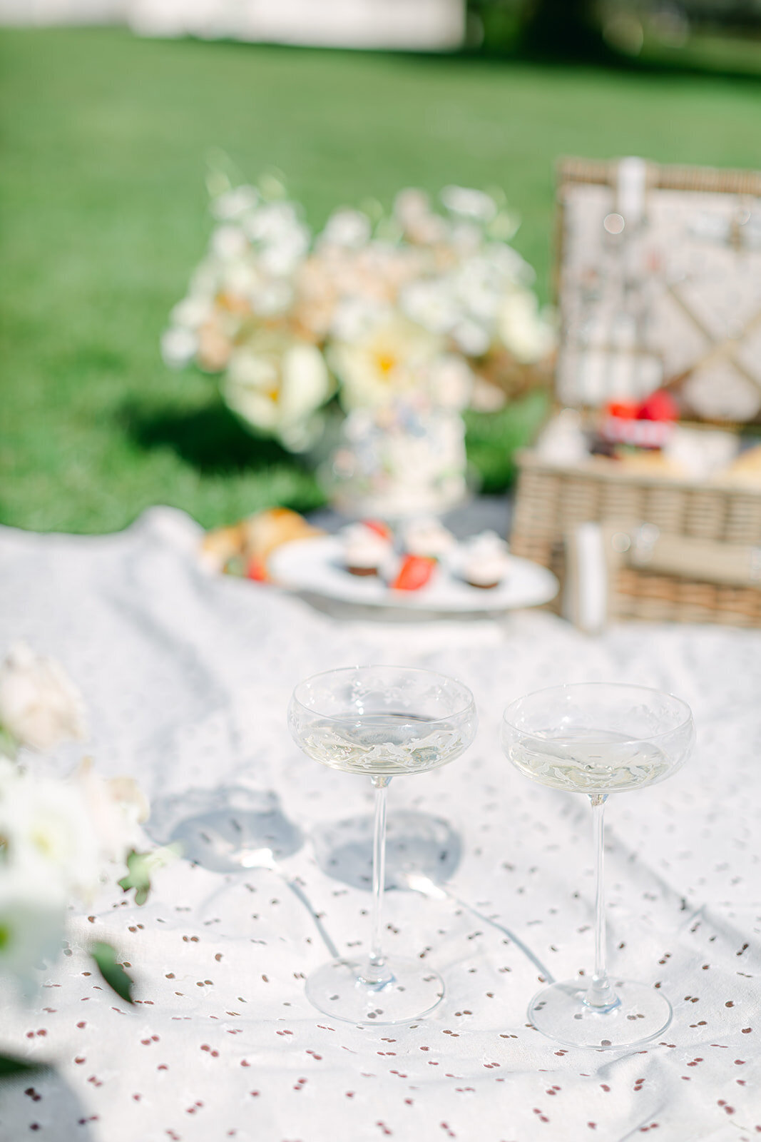 485  - Valeria dolci cakes - The Way To Bloom - Chiswick House & Gardens - Joana Senkute Photography