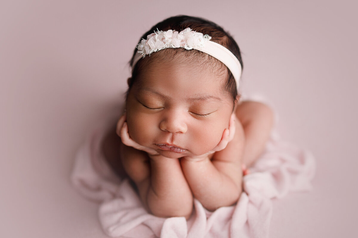 McDonough newborn photographer, Atlanta Newborn Photographer, Fayetteville newborn Photographer, Peachtree city newborn photographer, Hampton ga newborn photographer, marietta ga newborn photographer