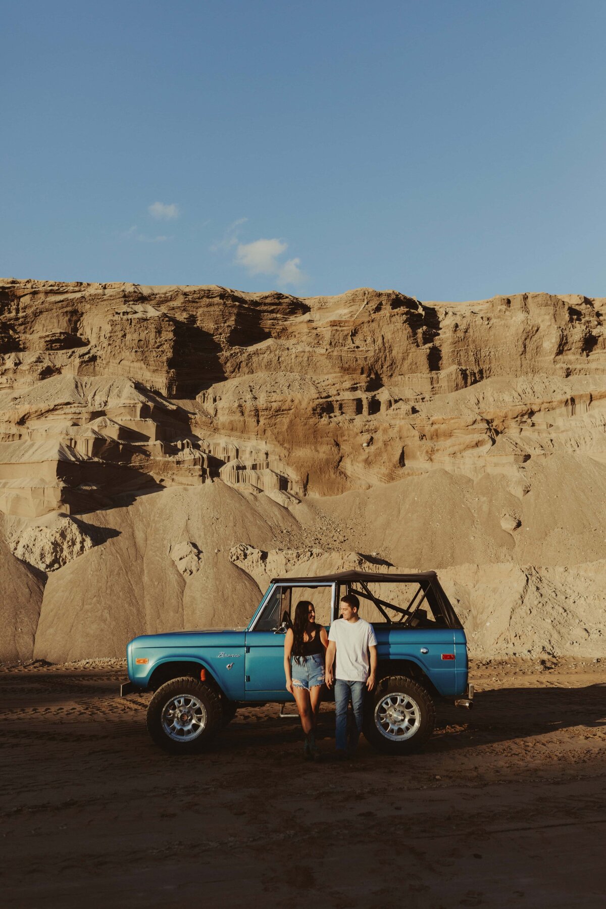 Golden-hour-engagement-session-349