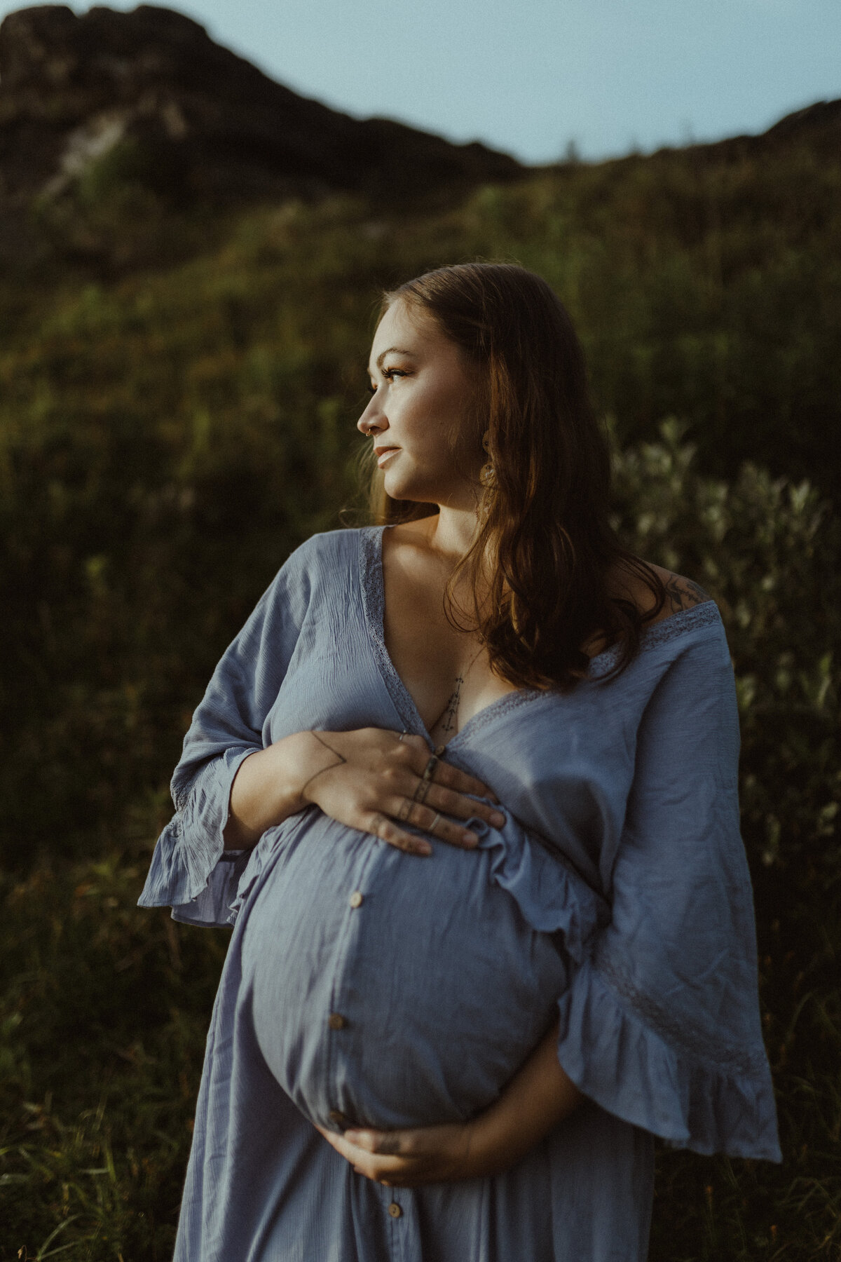 Pregnant mom in blue dress