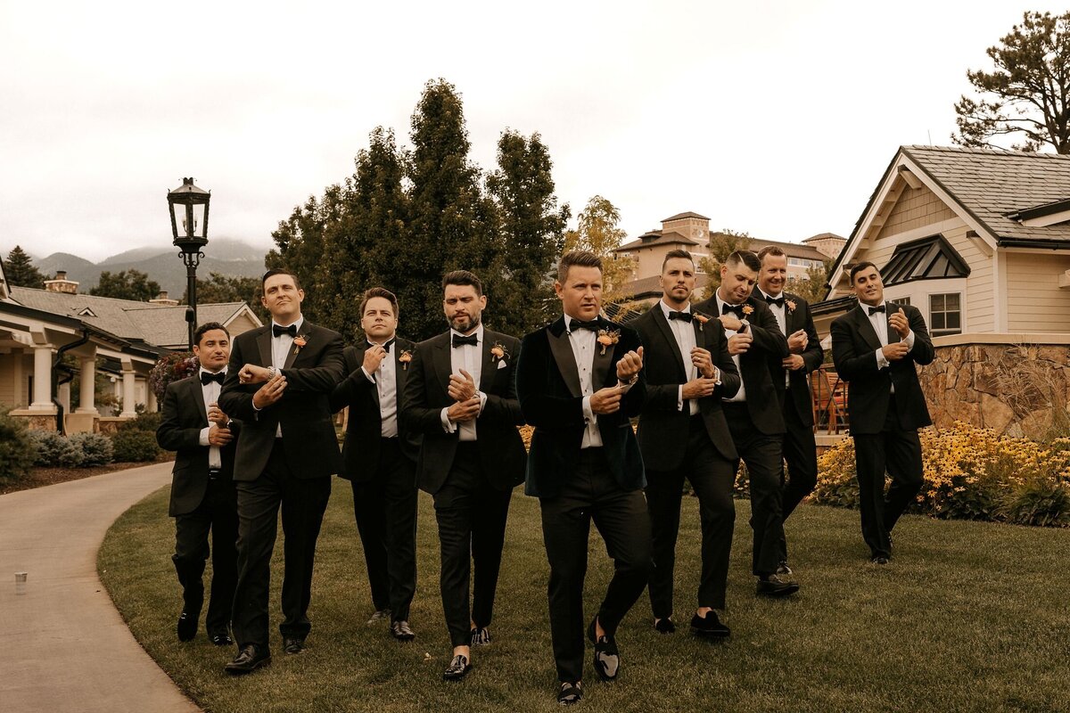 groomsmen