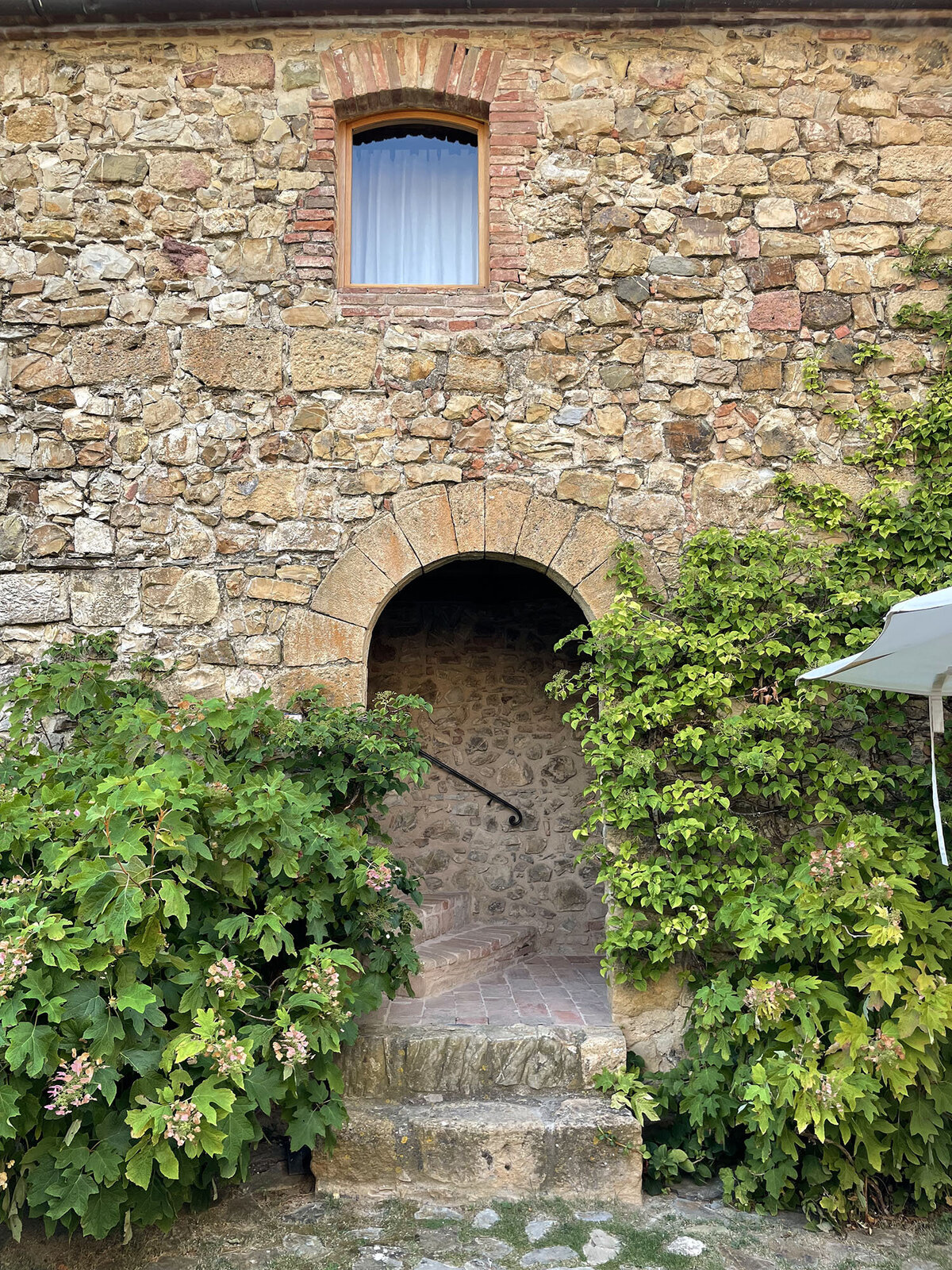 Castello-di-Vicarello-Willow-and-Oak-Events-BTS-017