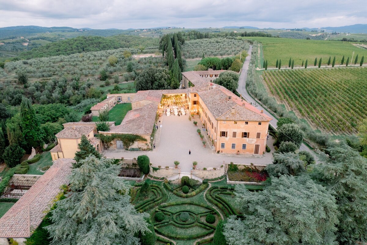 JamieBrandonPreviews_Tuscany_LaurenFair003