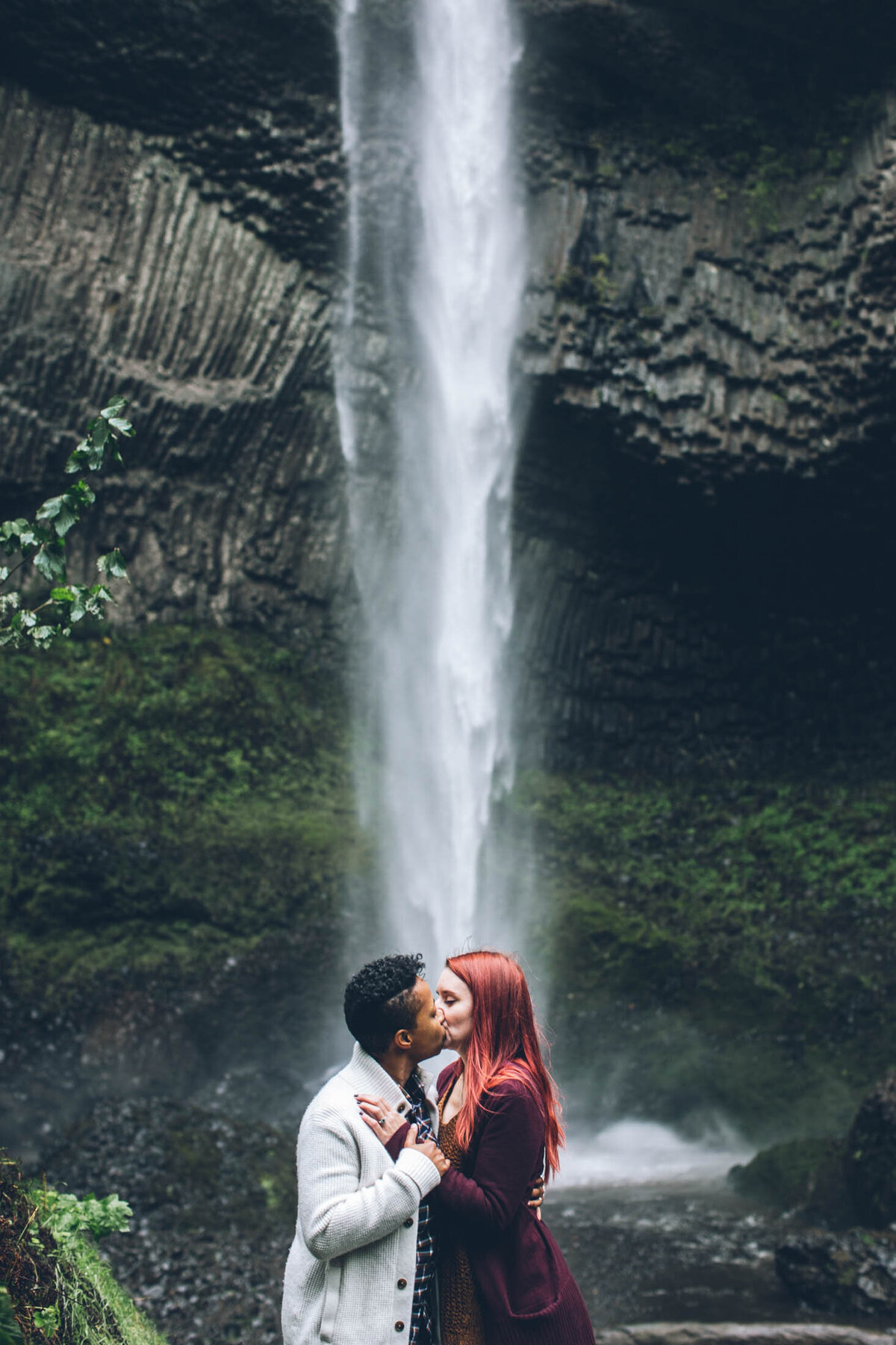 portland-elopement-photographers-latourell-falls-waterfall-6