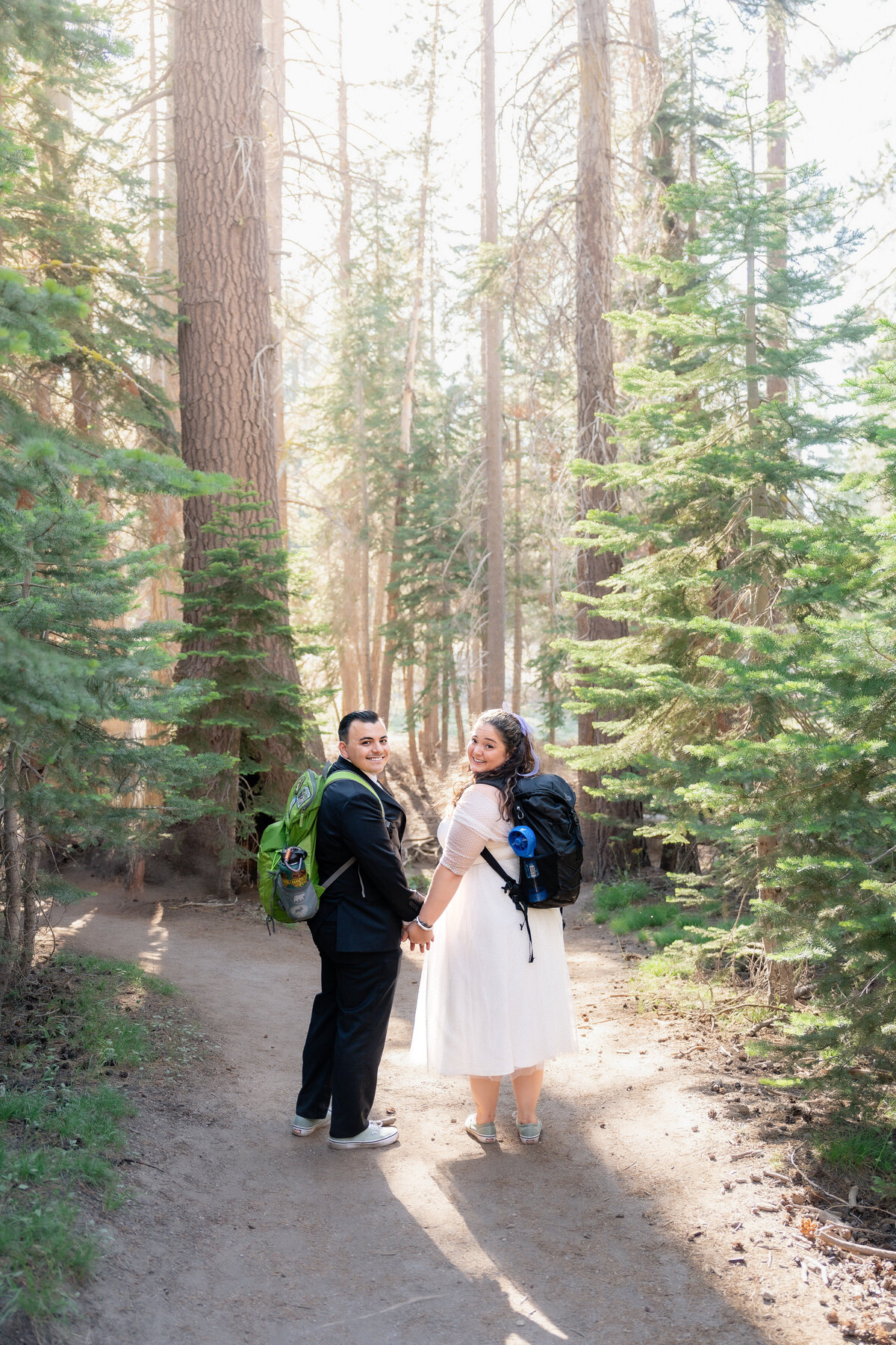 yosemite-elopement-morgan-jesse-taft-point-forest-spin