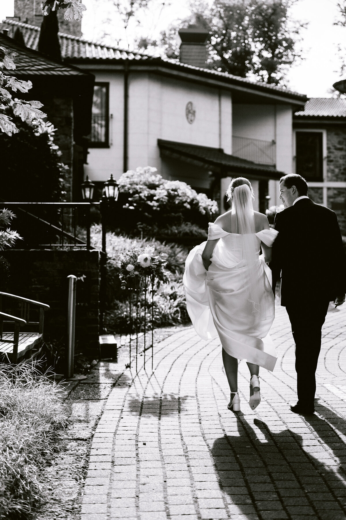 002_Burg_Schwarzenstein_Hochzeit_Weddings_by_Saskia_Marloh_Photographer