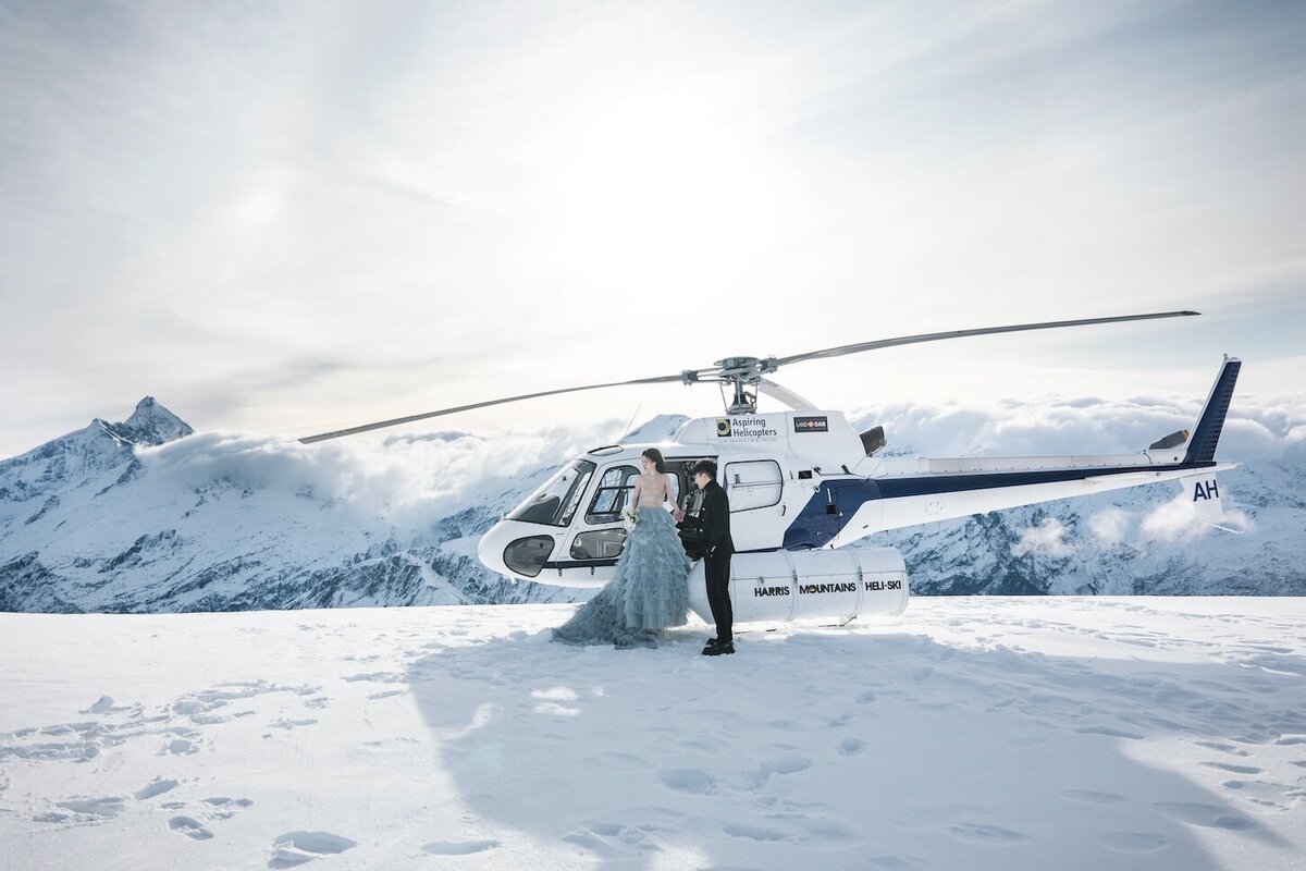 Helicopter wedding photoshoot, Dragonfly Peak, Wanaka.