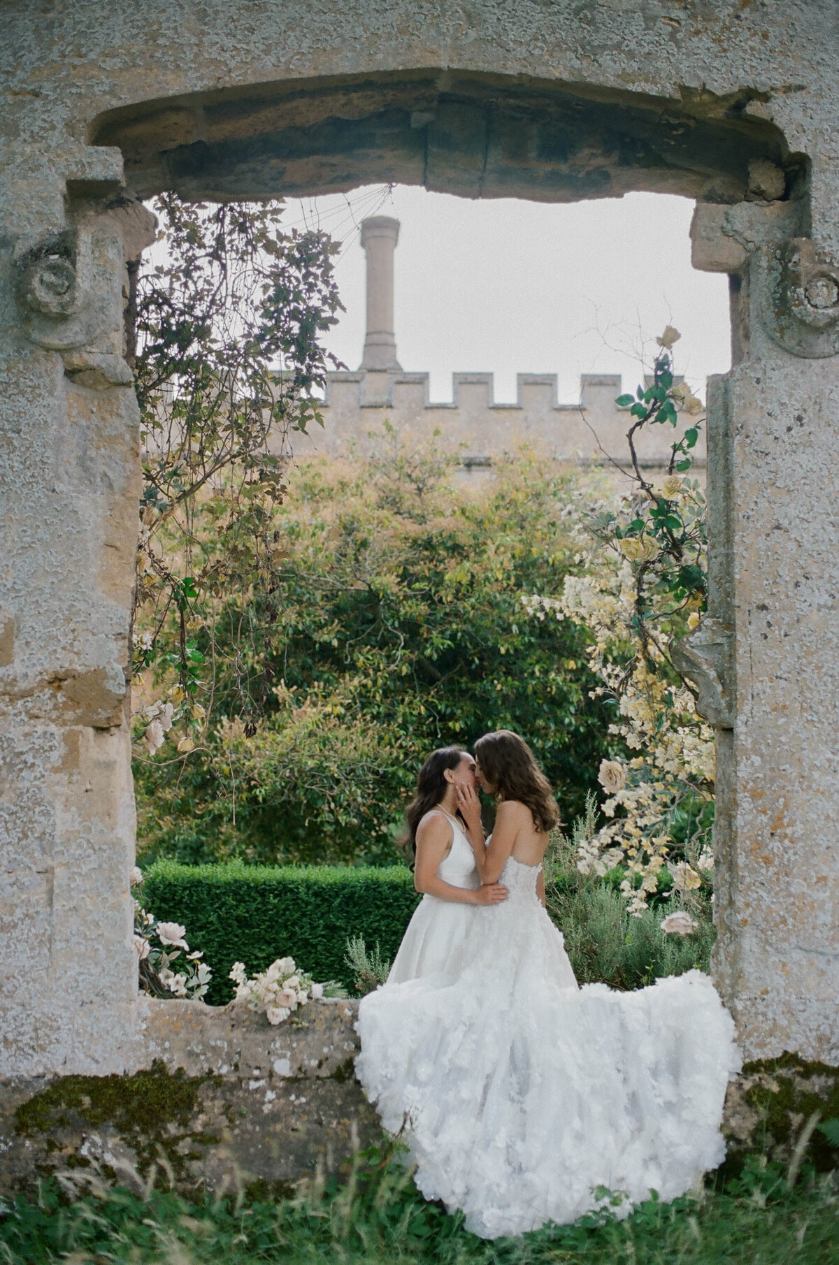 cotswolds-film-wedding-photographer-destination190