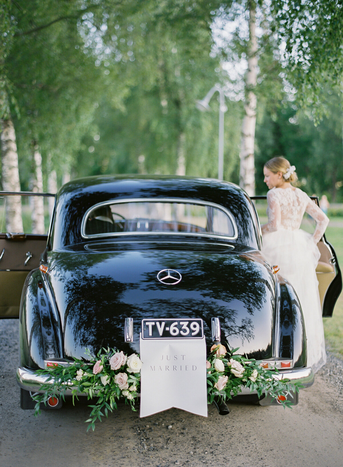 Vicki_Grafton_Photography-Finland_Wedding-Destination Luxury Fine Art Film Photographer Bride Martha Stewart167