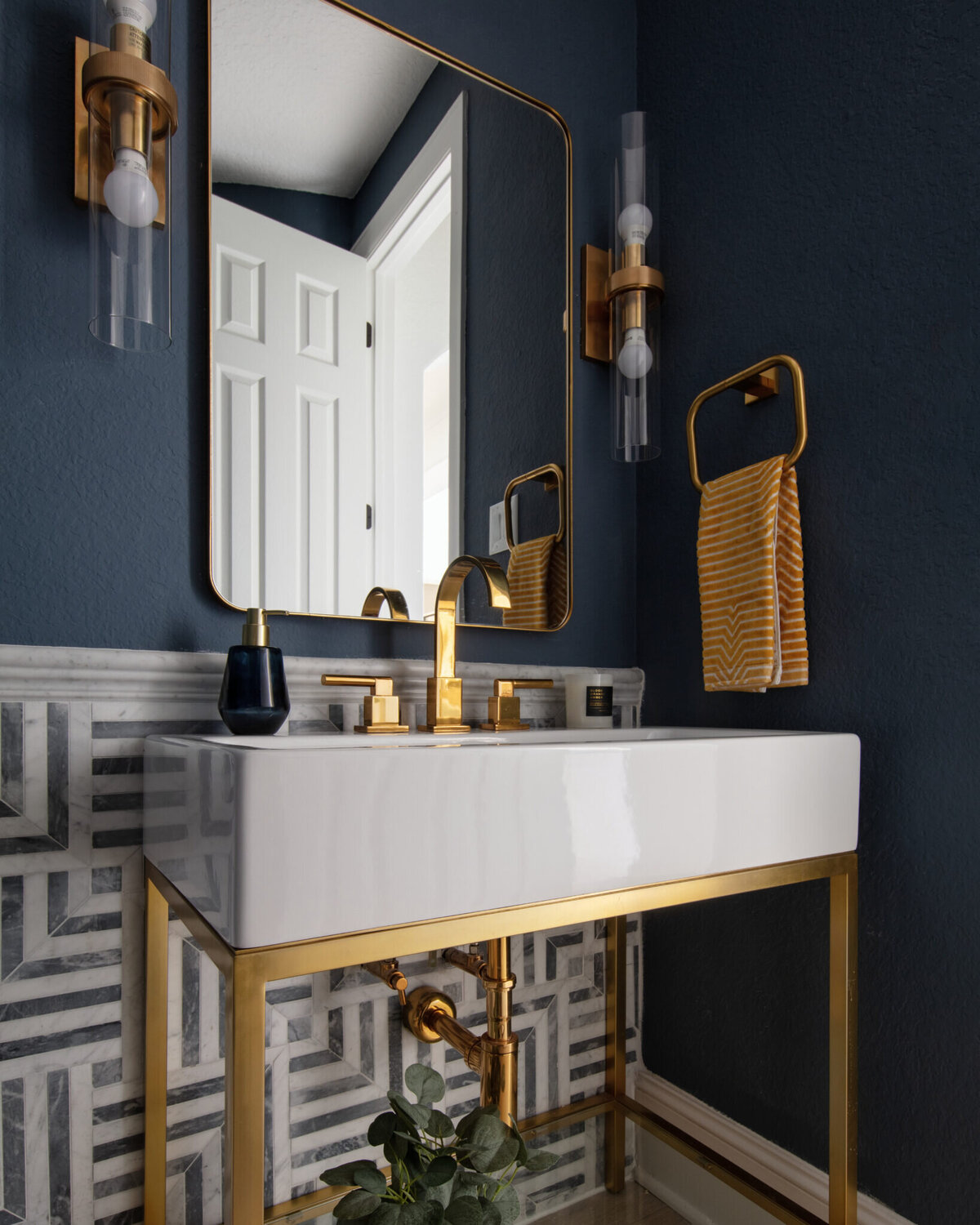 FoxRunLn_30-1638x2048