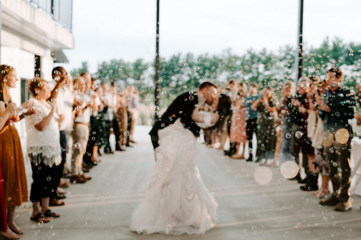kraber-the-gathering-grounds-iowa-wedding-186