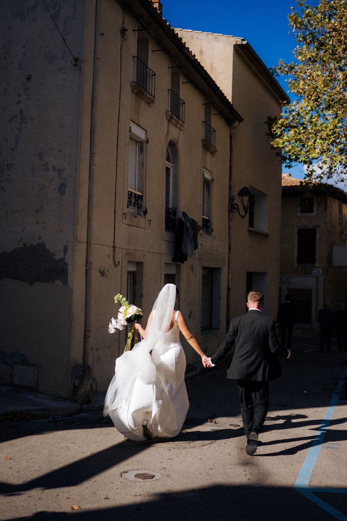 bride-and-groom-church-exit-couple-portrait-france9