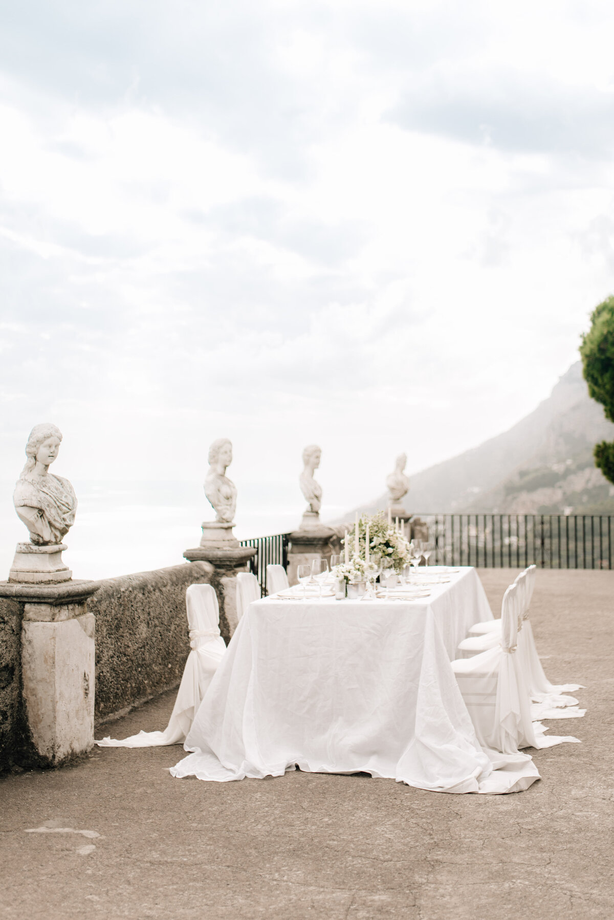 Flora_And_Grace_Amalfi_Coast_Villa_Cimbrone_Luxury_Wedding_Photographer-12