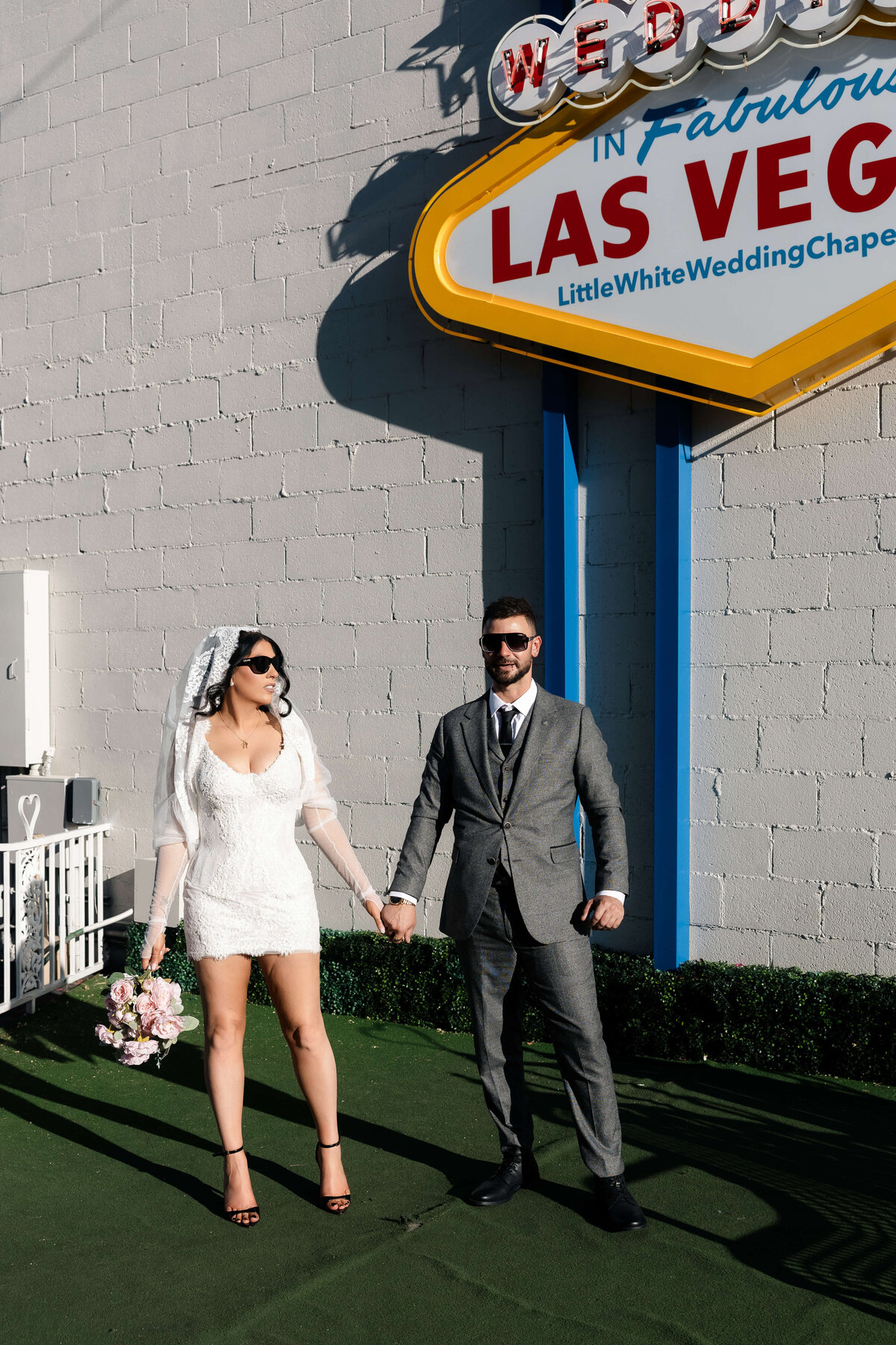 23riskyexposure_aimee-adrian_las-vegas-elopement-photography