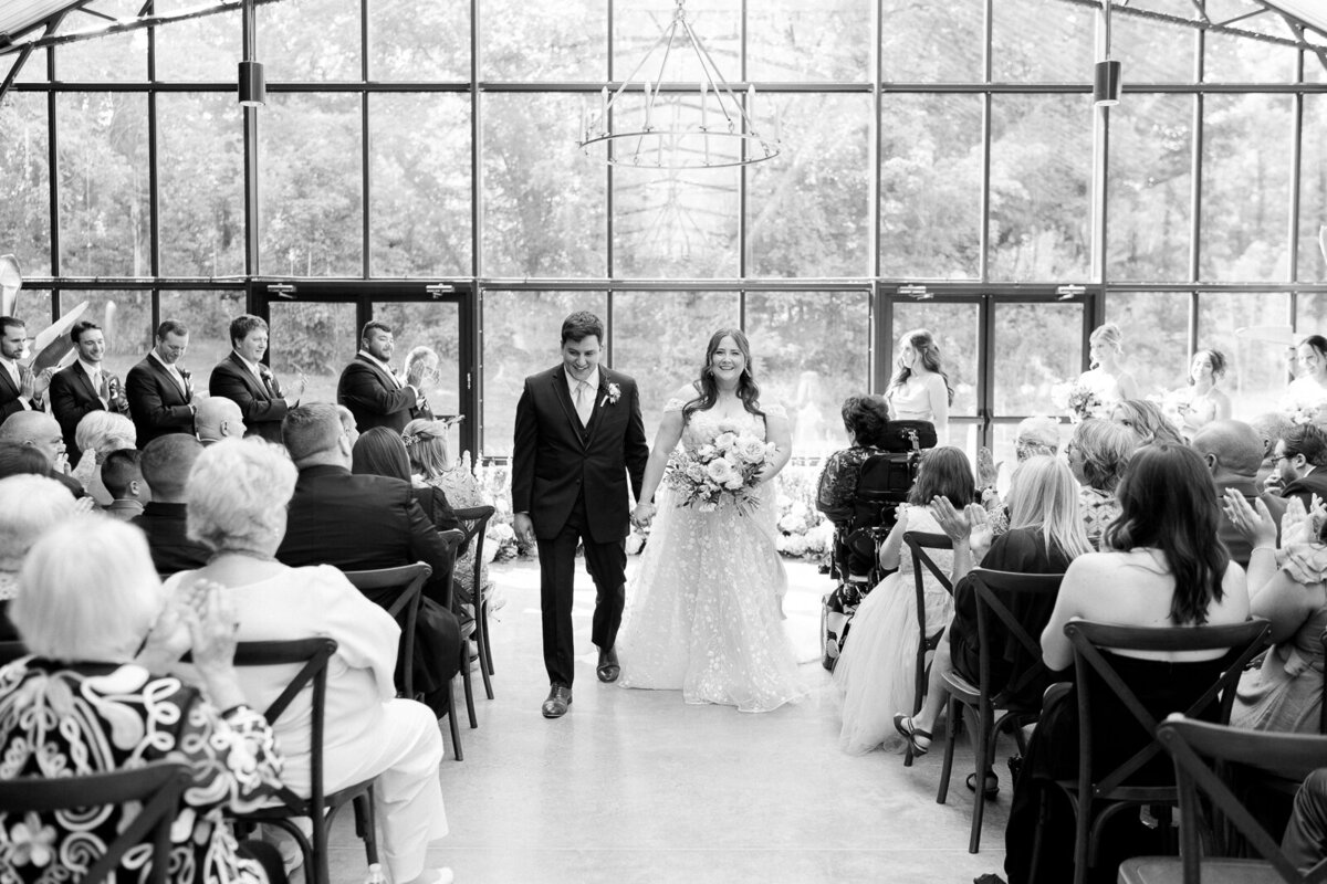 Conservatory at Evergreen Wedding Indianapolis Alison Mae PhotographyAMP03116