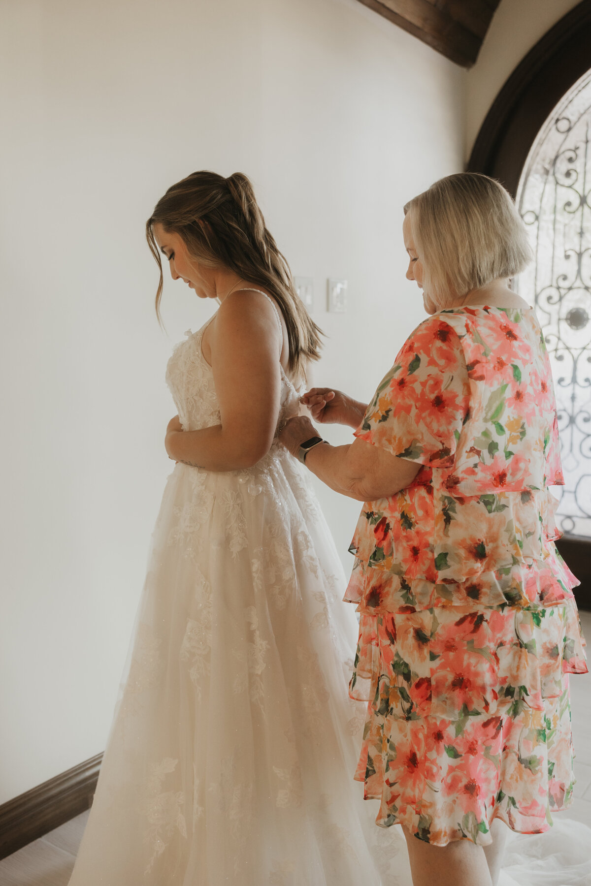 Abby Herron Photography Dallas Texas Travel Weddings and Lifestyle Photographer Wedding Photos for Nick and Sophia GettingReady-121