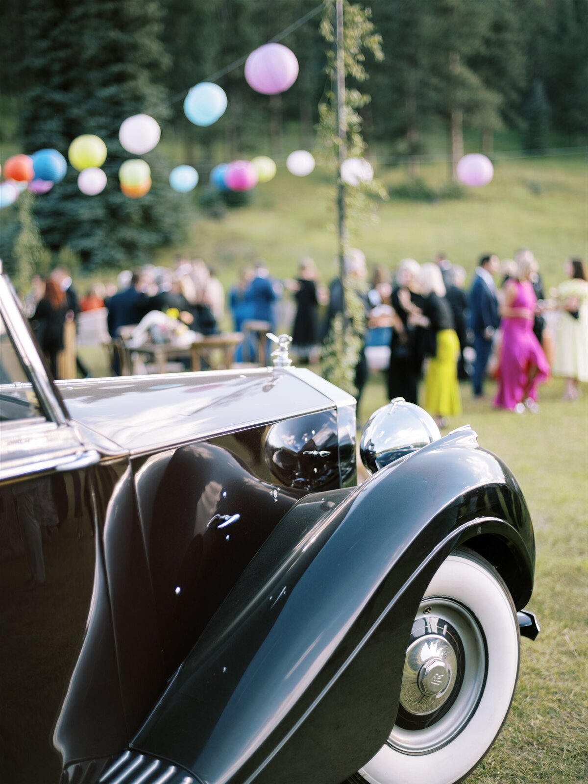 Colorado-wedding-planner-ranch-wedding-decor-rolls-royce