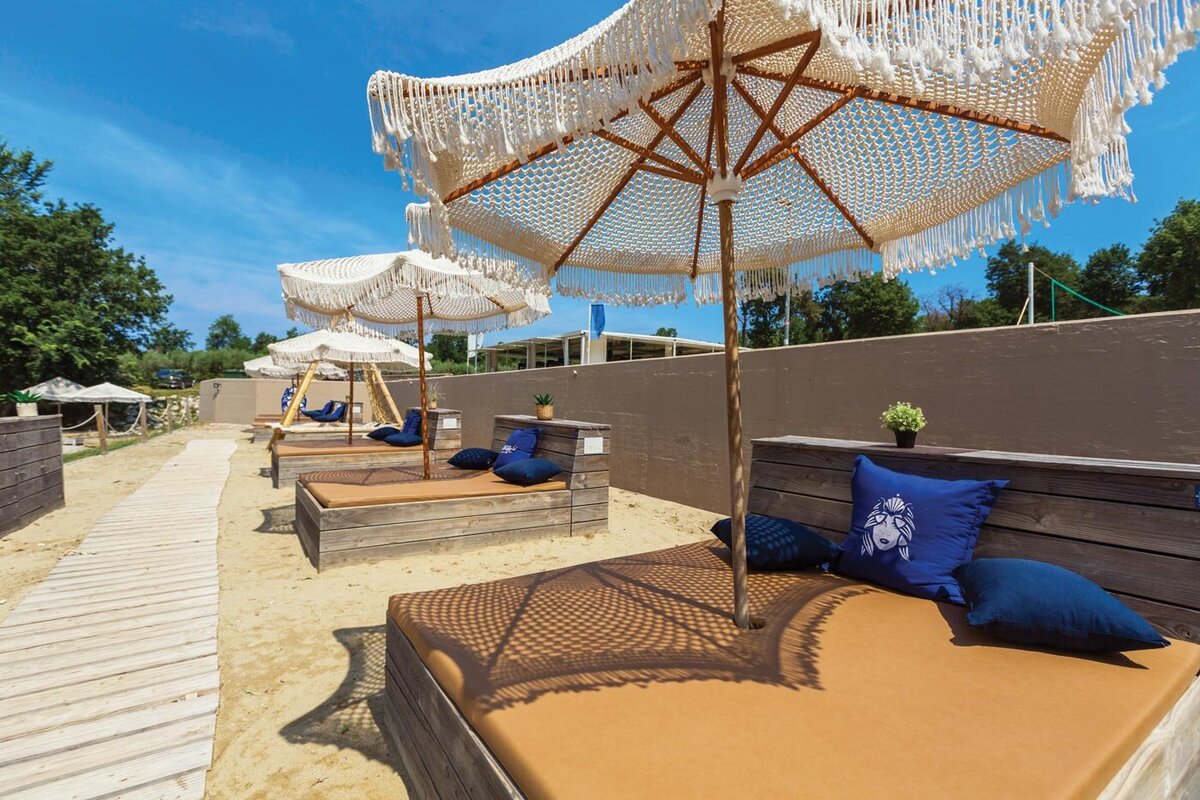 zambelli_brand_design_exterior_3