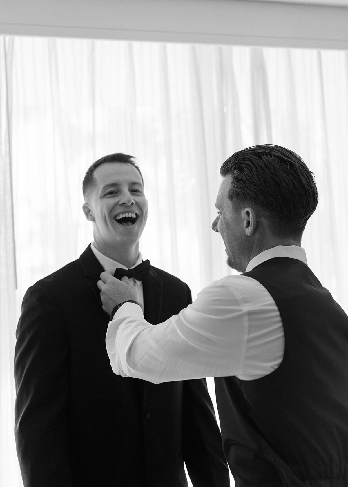 Lido-Beach-Resort-Wedding_0011
