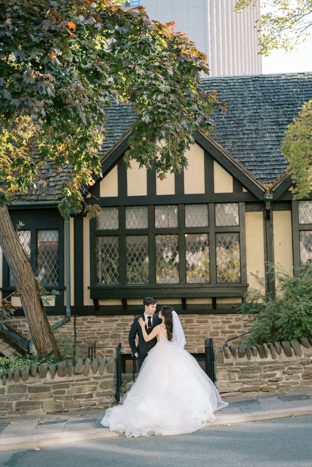 W10-Wedding-St-Michaels-Cathedral-Basilica-Jennifer-and-Anthony-2024-10-19-2500px-1163