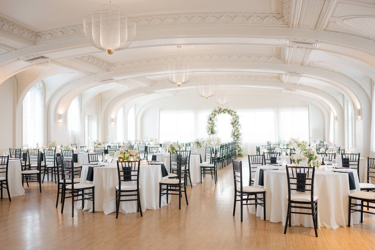 The Cottonwood Hotel Wedding Photos - Anna Brace Photography - Omaha Wedding Photographers-31
