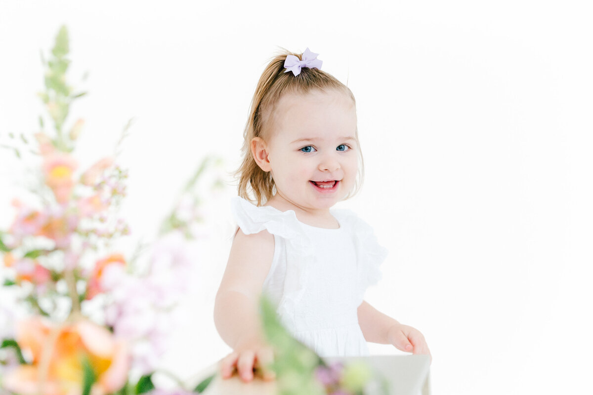 SpringFloralSessions2024-Eloise-16 (1)