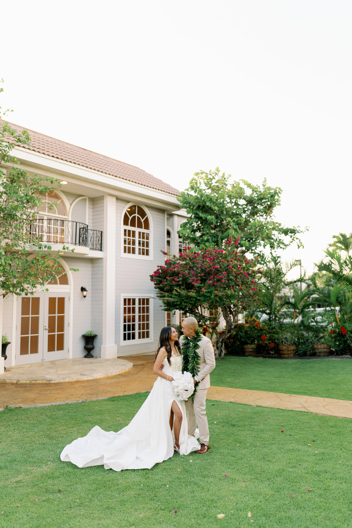 082325_KELLIECHRIS_SNEAKPEAK_15