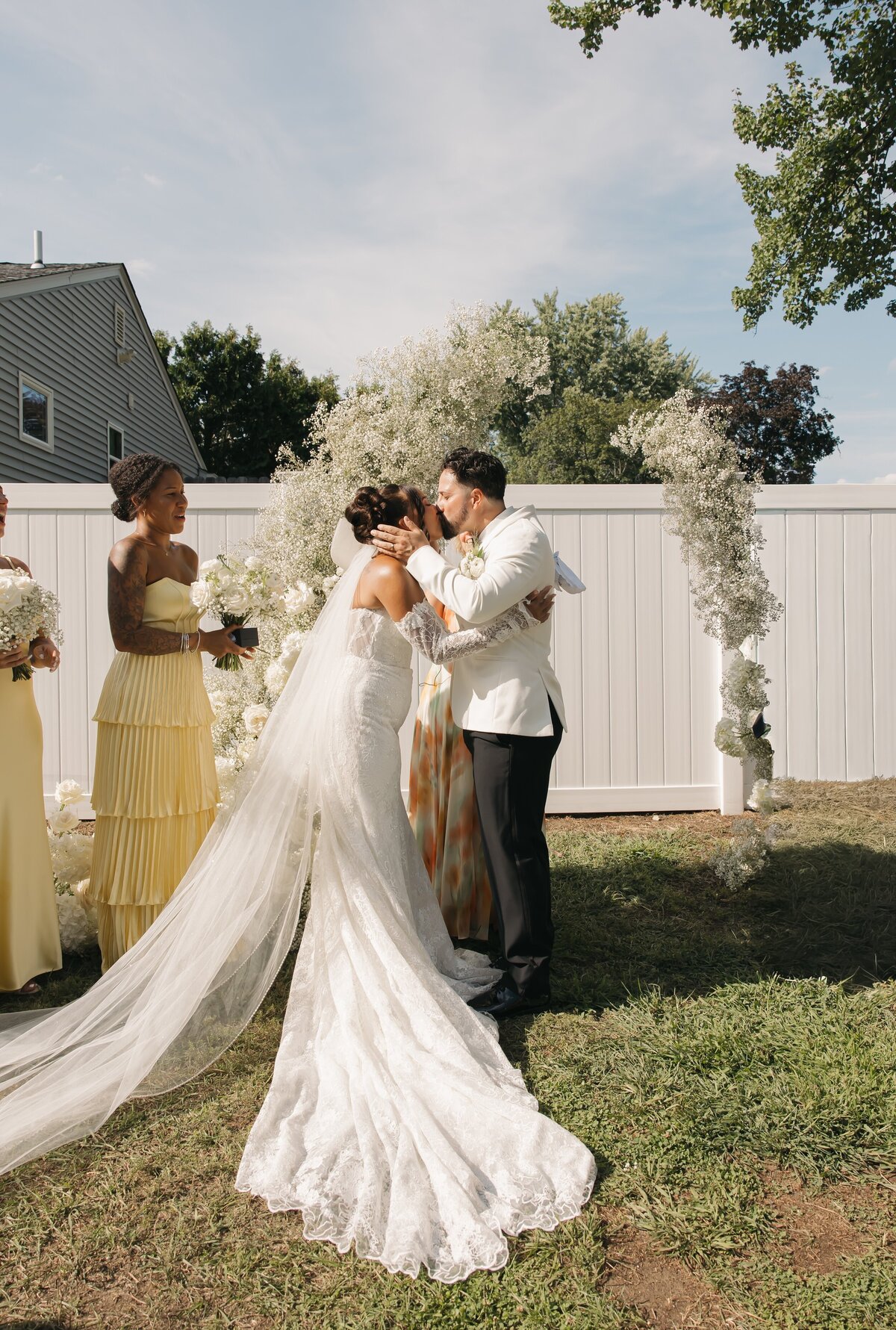 backyard-wedding-in-massachusetts