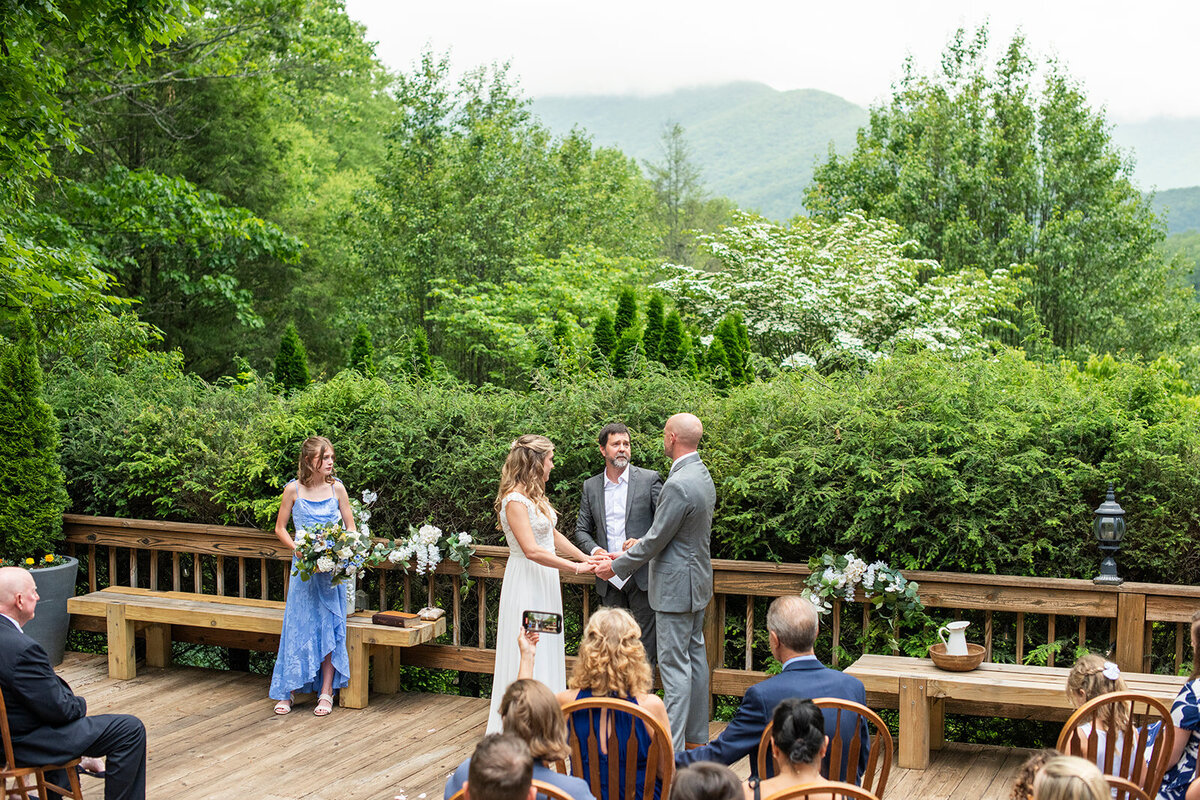 Wedding ceremony at Mount Mitchell Eco Retreat